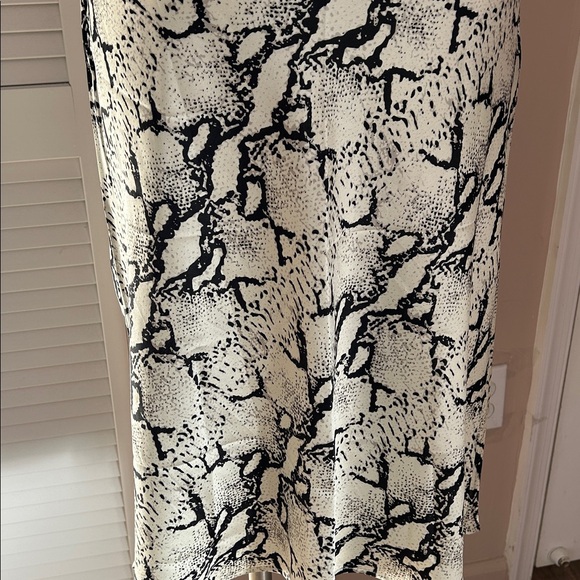 Dance & Marvel satin Maxi/ Long skirt python print with elastic band size S - Picture 15 of 16